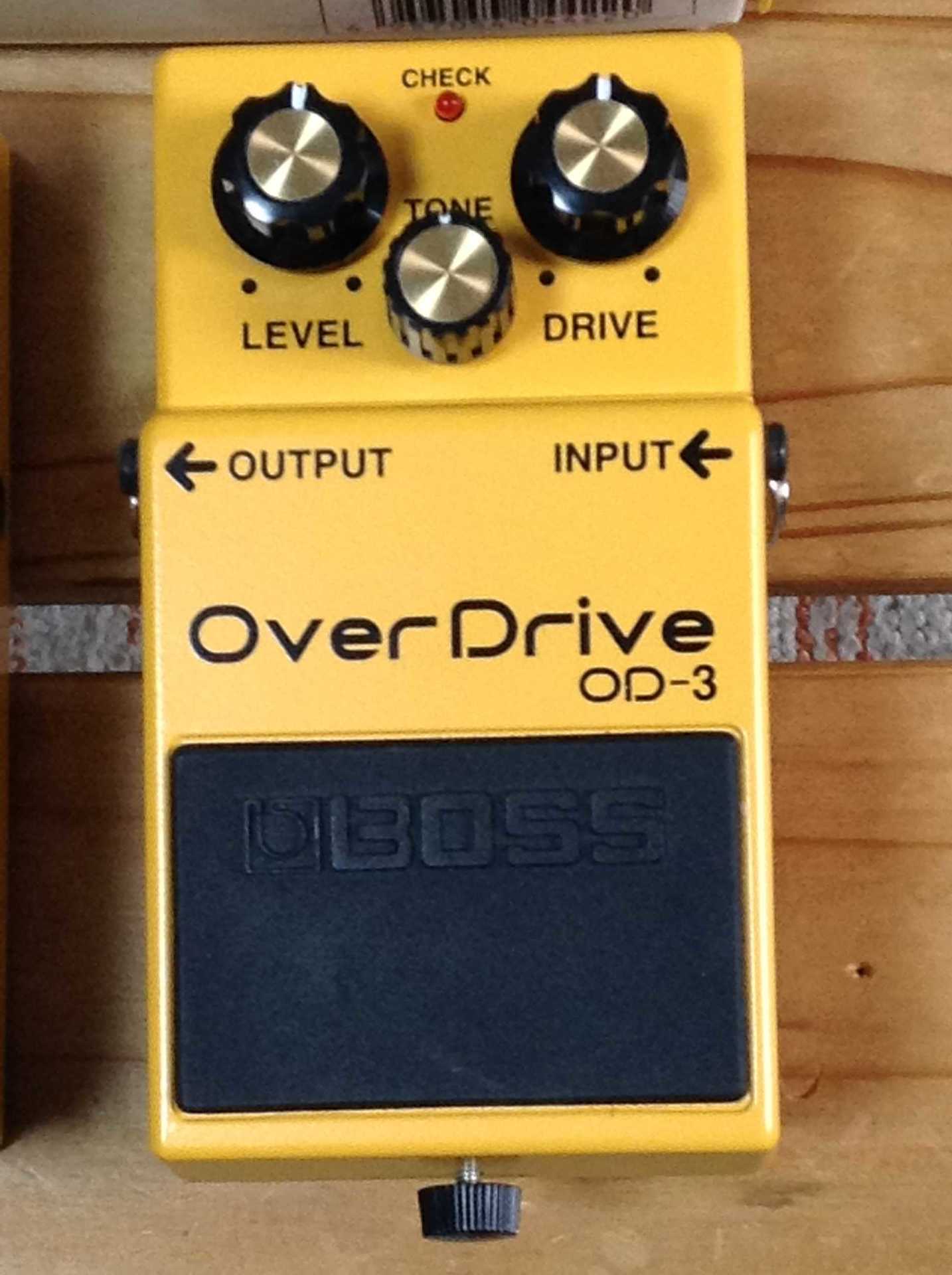 BOSS OD-3 Over Drive(色が違う？何が違う？): 昔に比べりゃ 金も入る