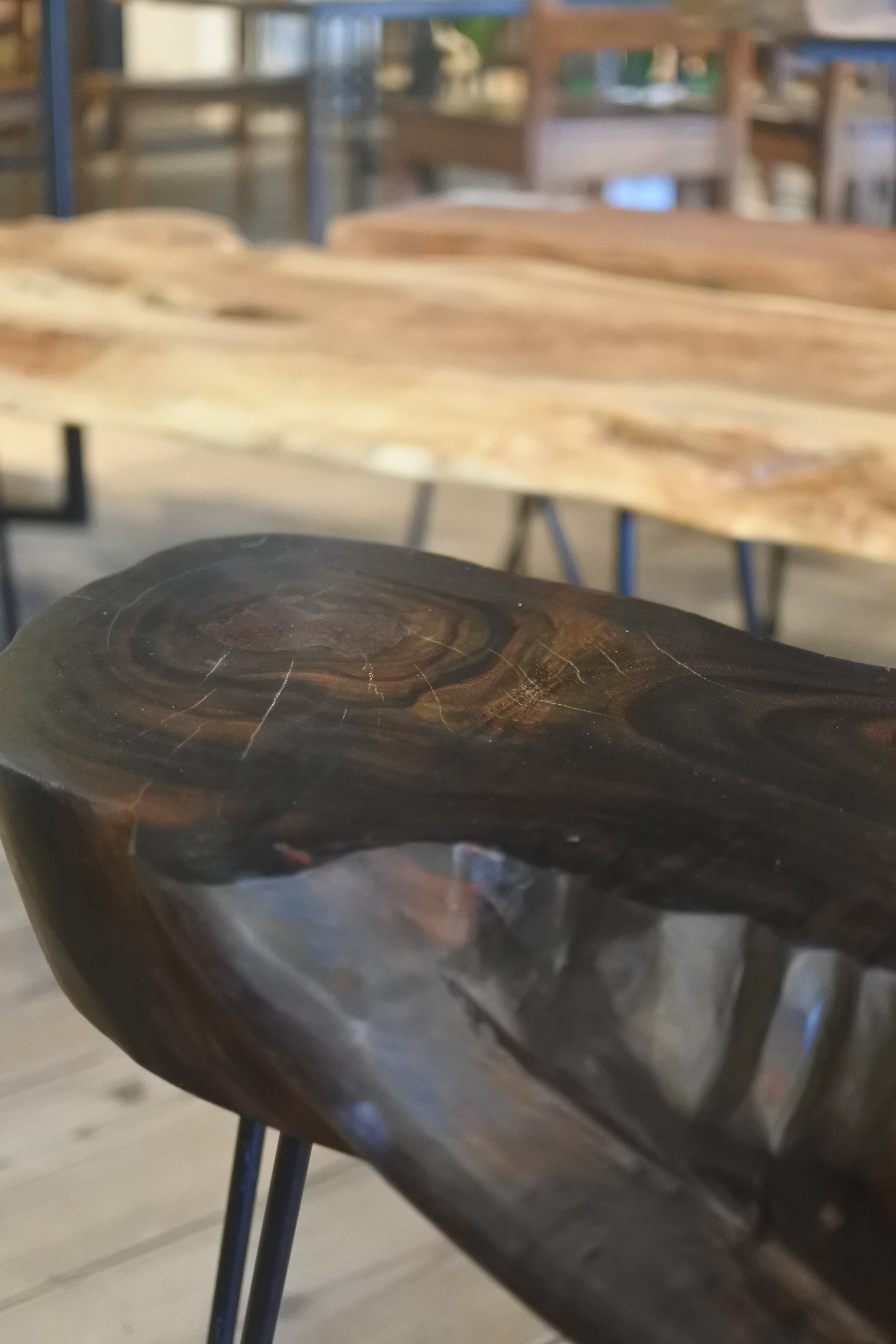 51．神代ケヤキ｜ミニテーブル – 木の物語工房