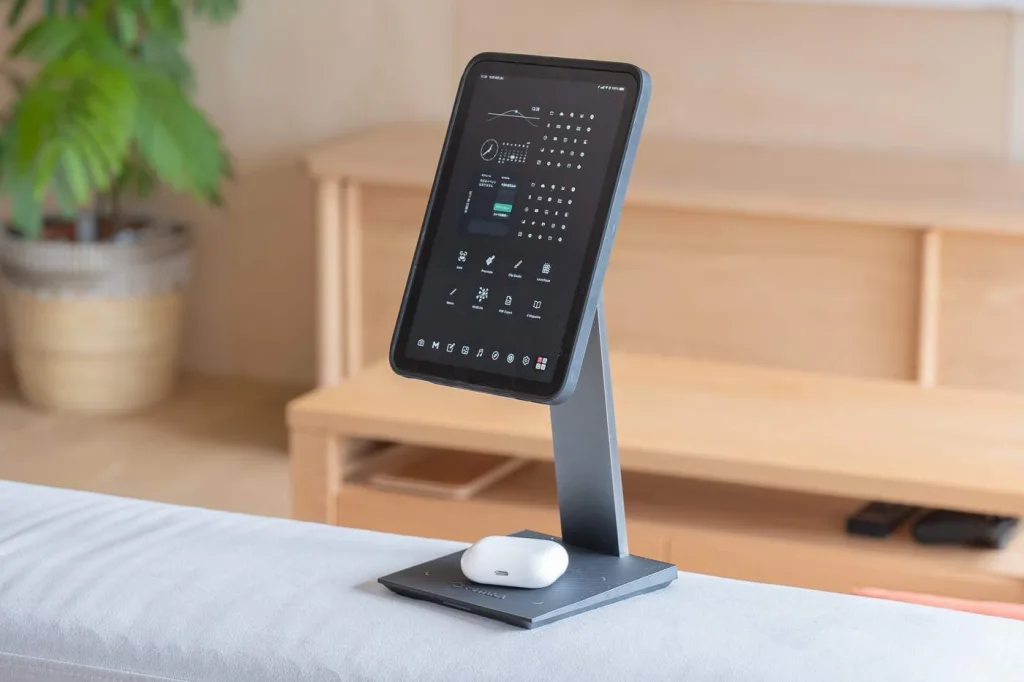 PITAKA-MagEZ-Case-Stand-review
