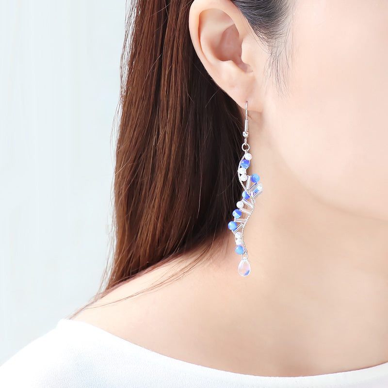 レシピNo.KR1230 チェコビーズラウンド＆シズクの螺旋デザインピアス