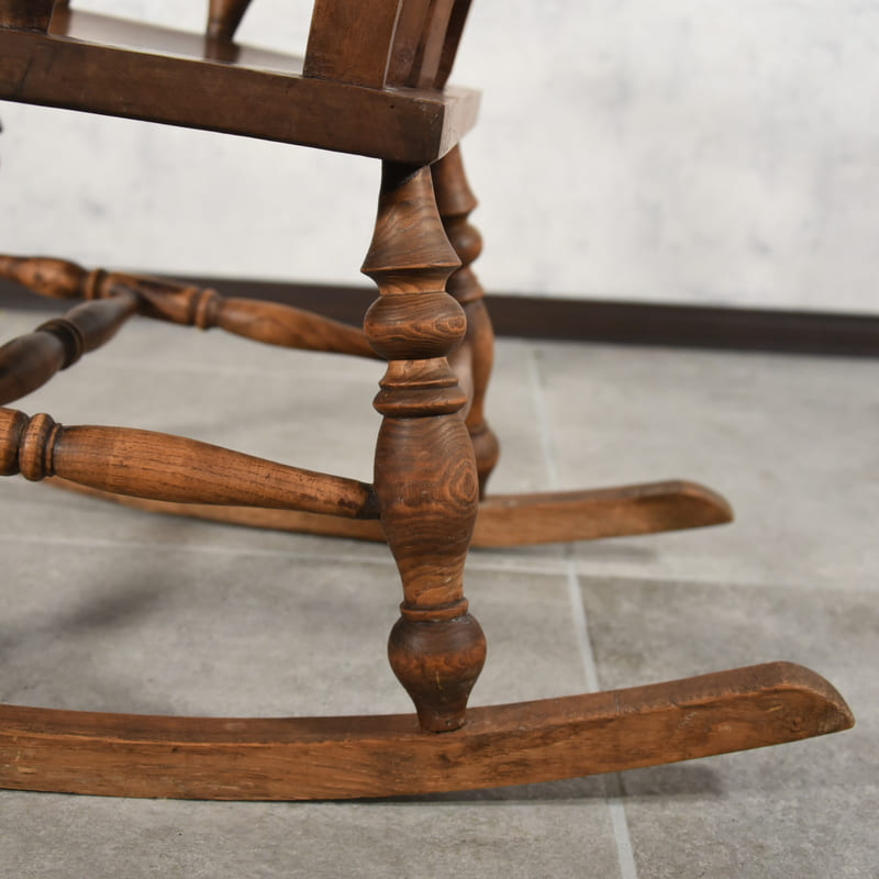 カントリーアンティークのロッキングチェア – 神戸アンティークウェア