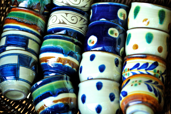 壺屋焼（つぼややき）の特徴 や歴史- KOGEI JAPAN（コウゲイジャパン）