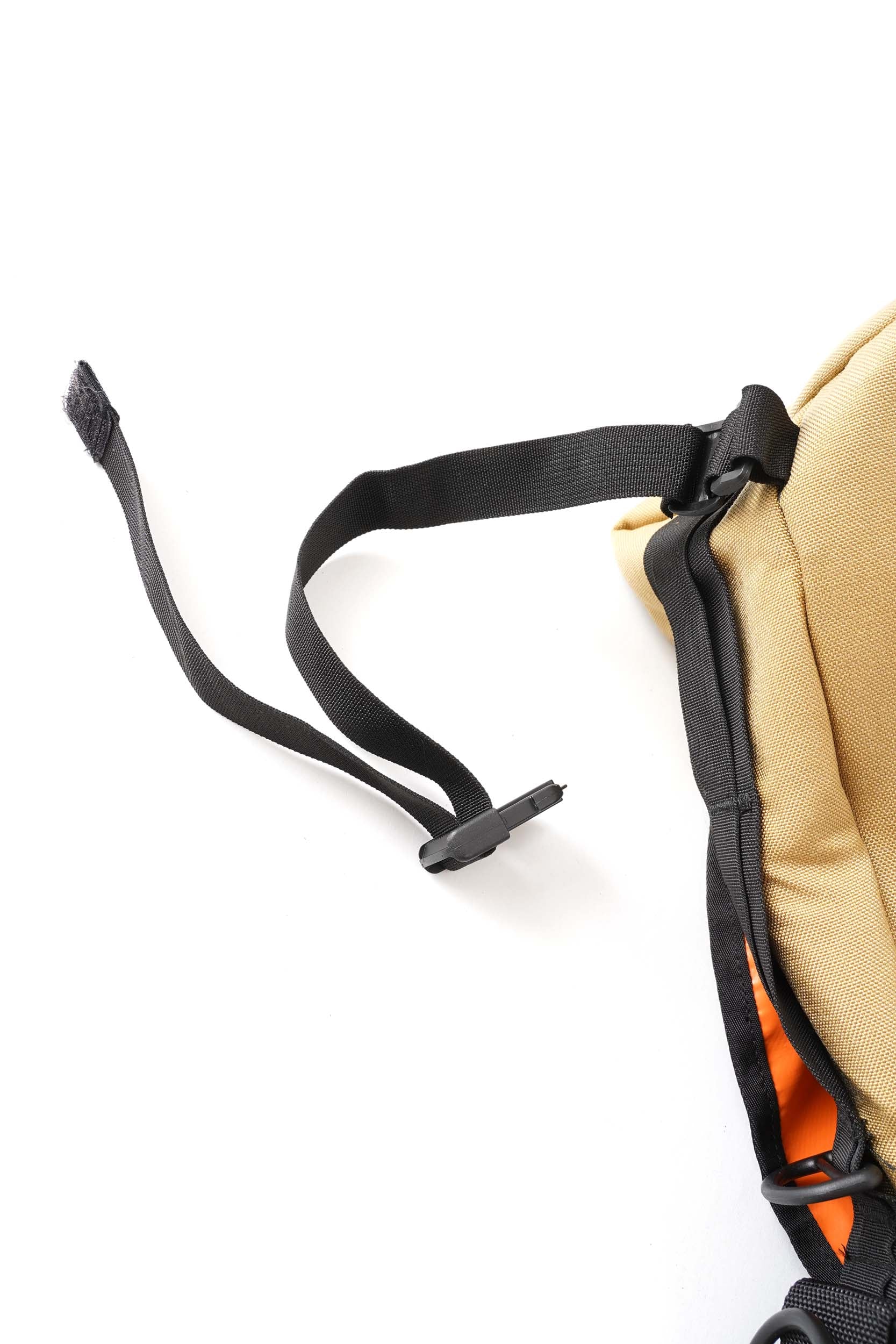 MADE IN CANADA PAC DESIGNS MESSENGER BAG – KNEW STORE