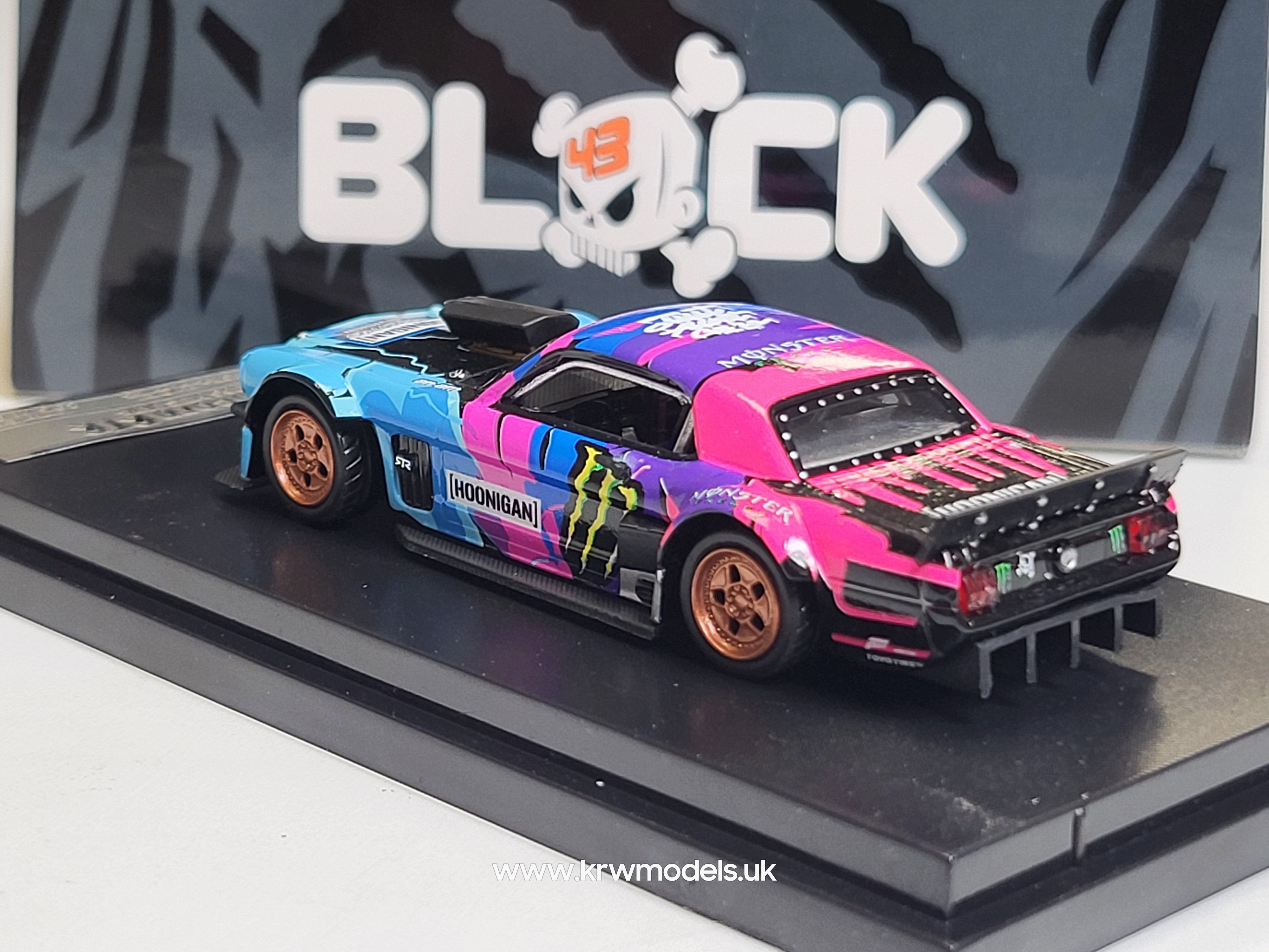 1/64 1965 Mustang Hoonicorn RTR Los Angeles Phantom Claw - Street