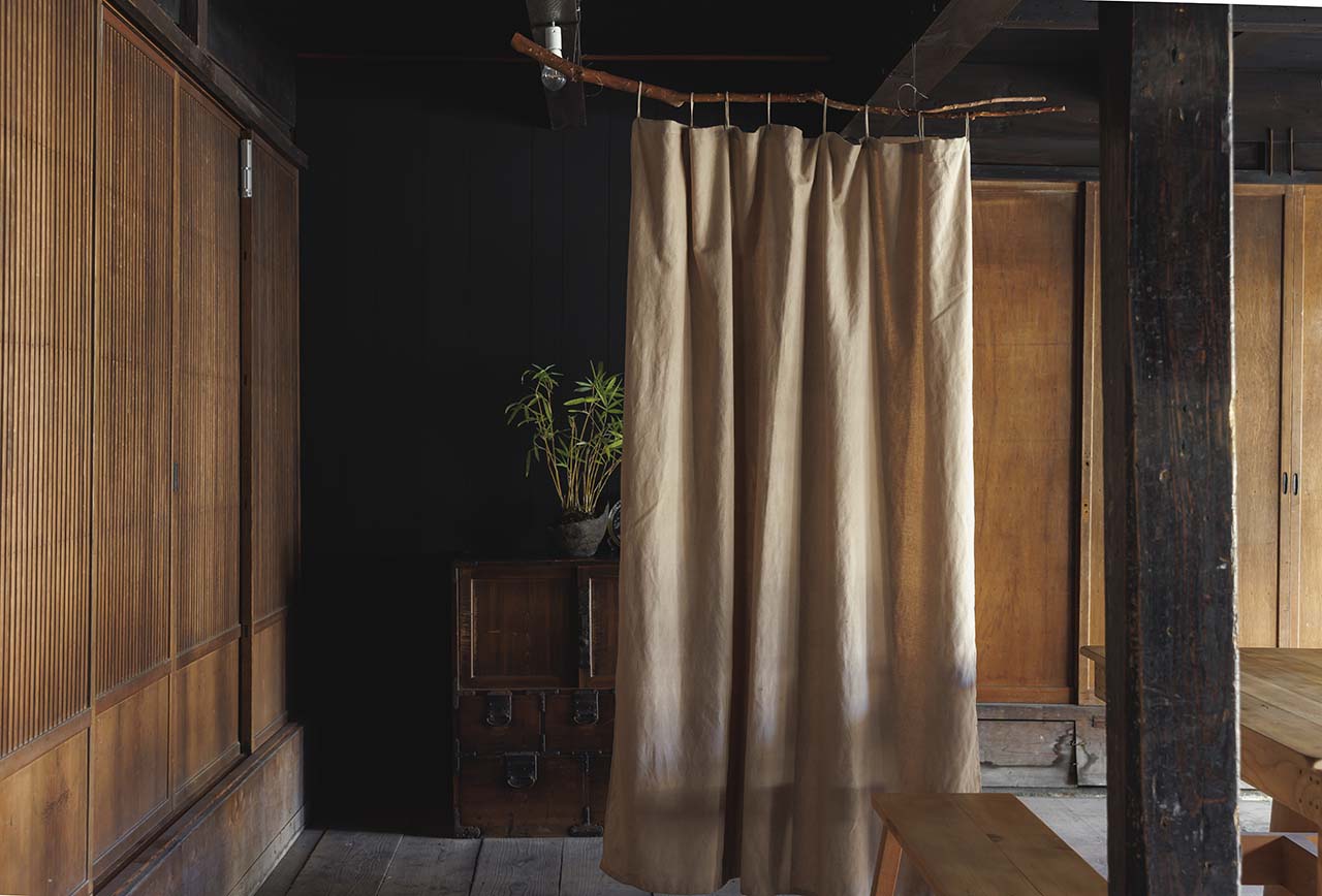 自然素材 間仕切りカーテン ooasa 柿渋 綿75％大麻25％ - 間仕切り