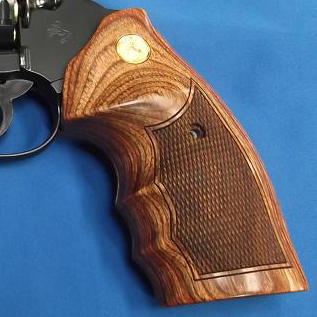 L.A.ホビーショップ / 木グリップ : マルイ COLTパイソン用 フィンガー