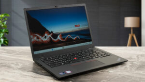 レノボ ThinkPad L13 Gen 5 レビュー - 熱トレードオフの性能と携帯性