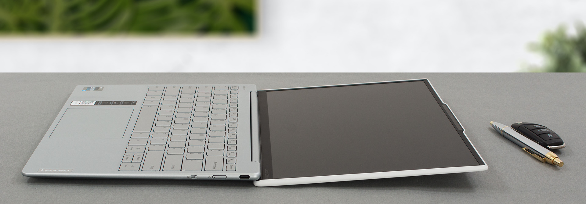 Lenovo Yoga Slim 7 Carbon（13インチ、2022年）レビュー