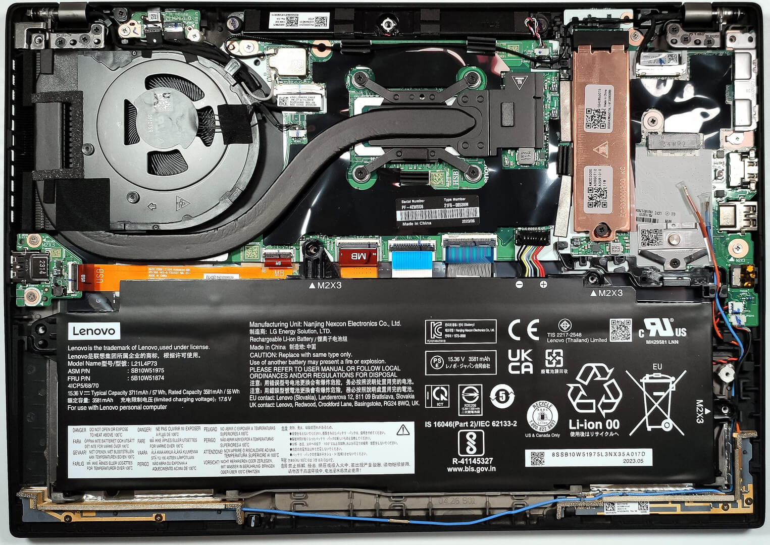 Lenovo ThinkPad T14s Gen 4の開け方 - 分解とアップグレード