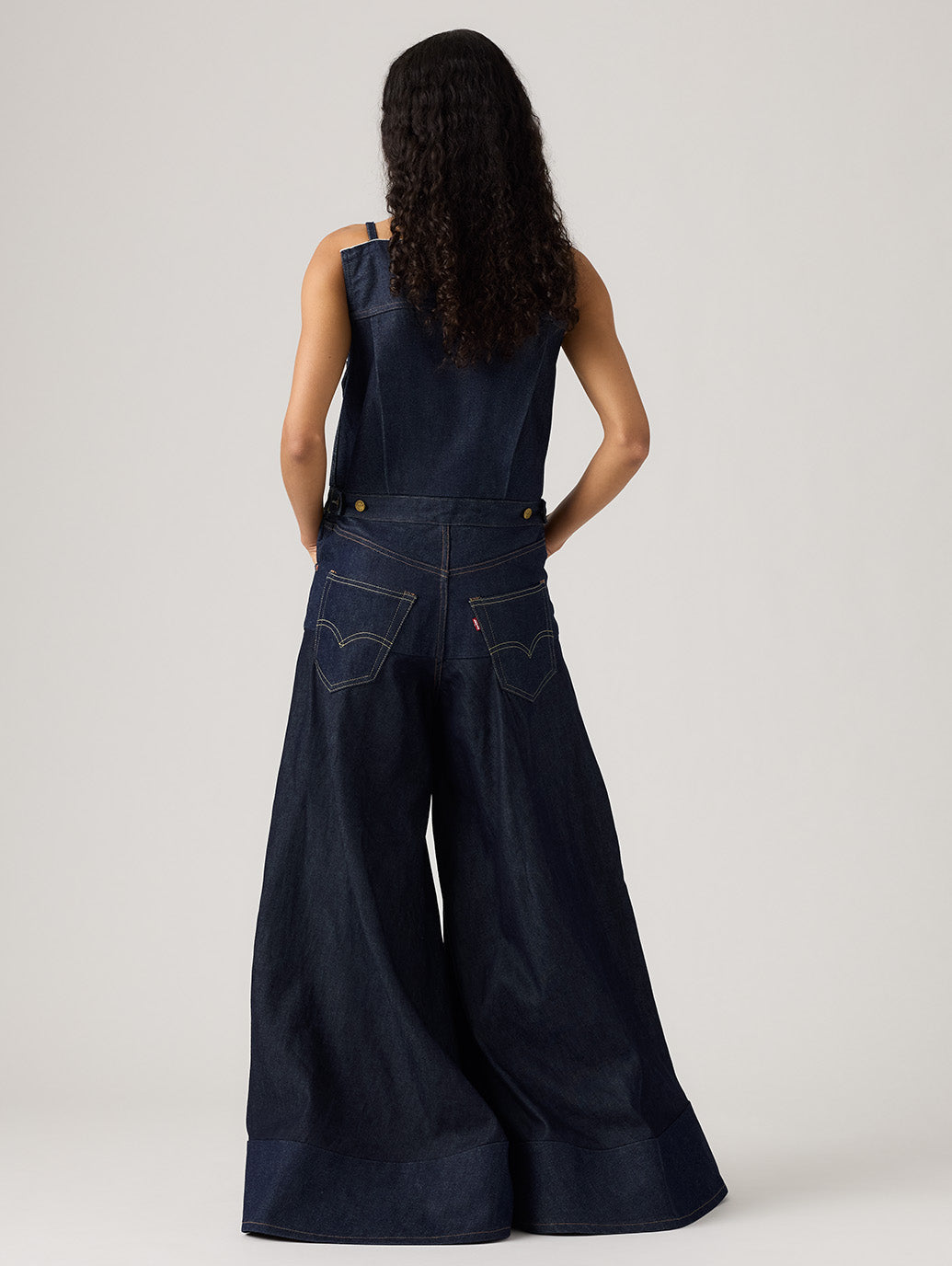 Levi's® x sacai Women's Denim Jumpsuit – リーバイス®公式オンライン