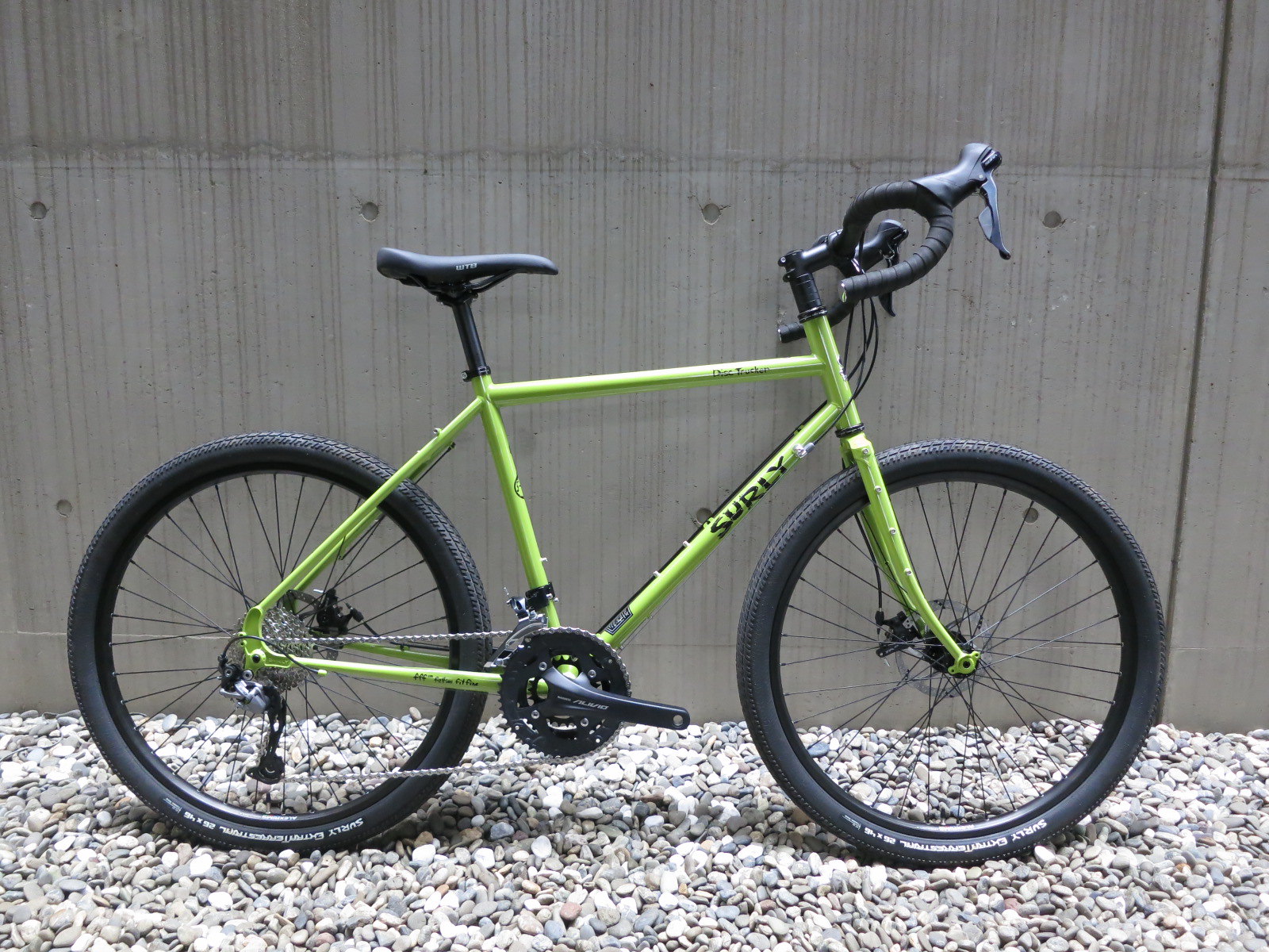 ツーリングにも通勤にも幅広く対応！SURLY 