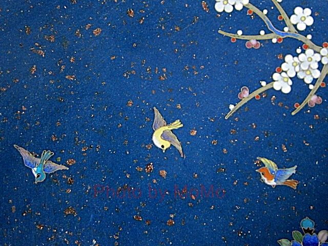 七宝焼の皿 花鳥図 : 近代輸出陶磁器に魅せられて