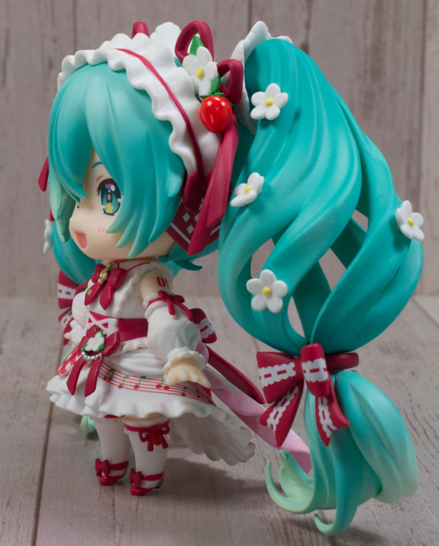 レビュー ねんどろいど 初音ミク 15th Anniversary Ver. 本体編