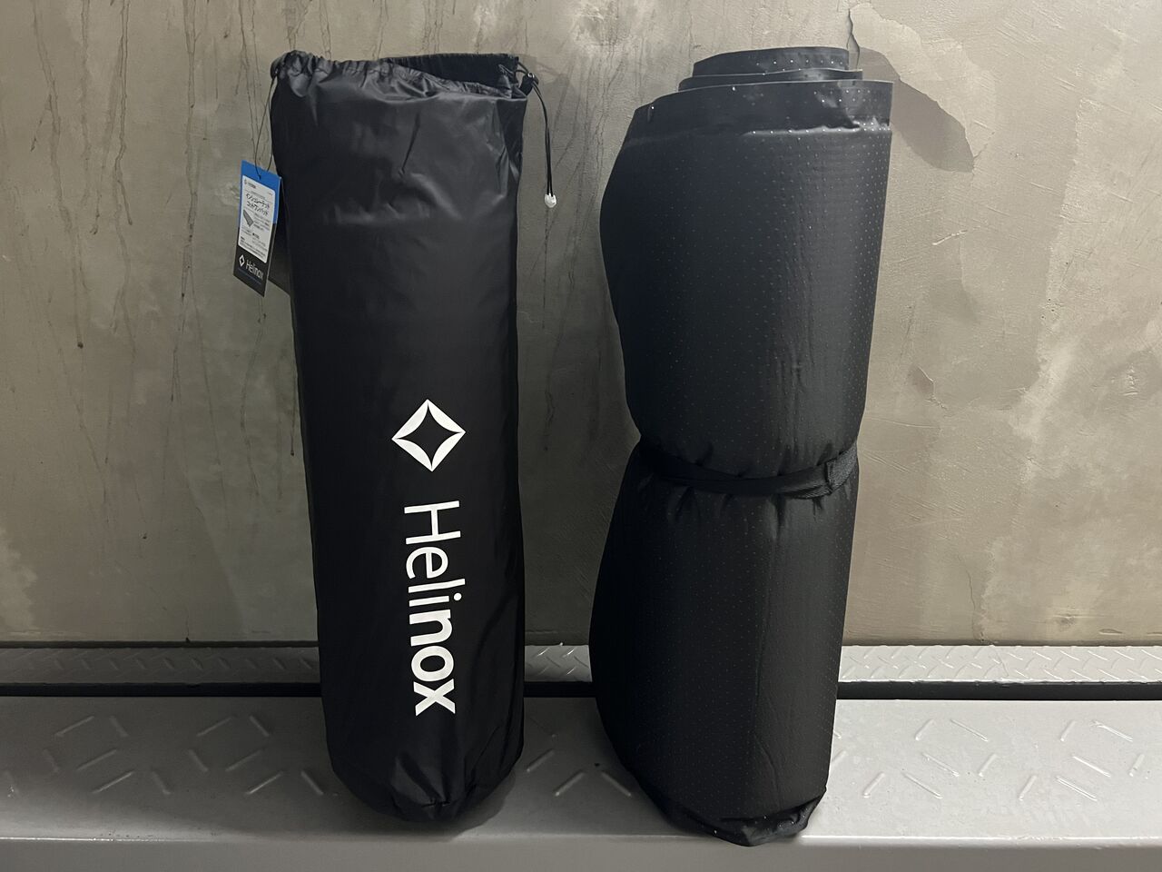 タクティカルコットをインフレータブル化できるシート「Helinox（ヘリ