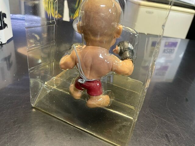 おすすめ商品紹介】Round 5 フィギュア ランディ・クートゥア Titans