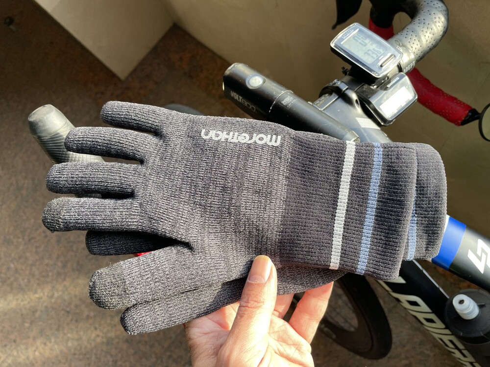 Morethanの「ニットウォータープルーフグローブ」を使い倒してみた感想