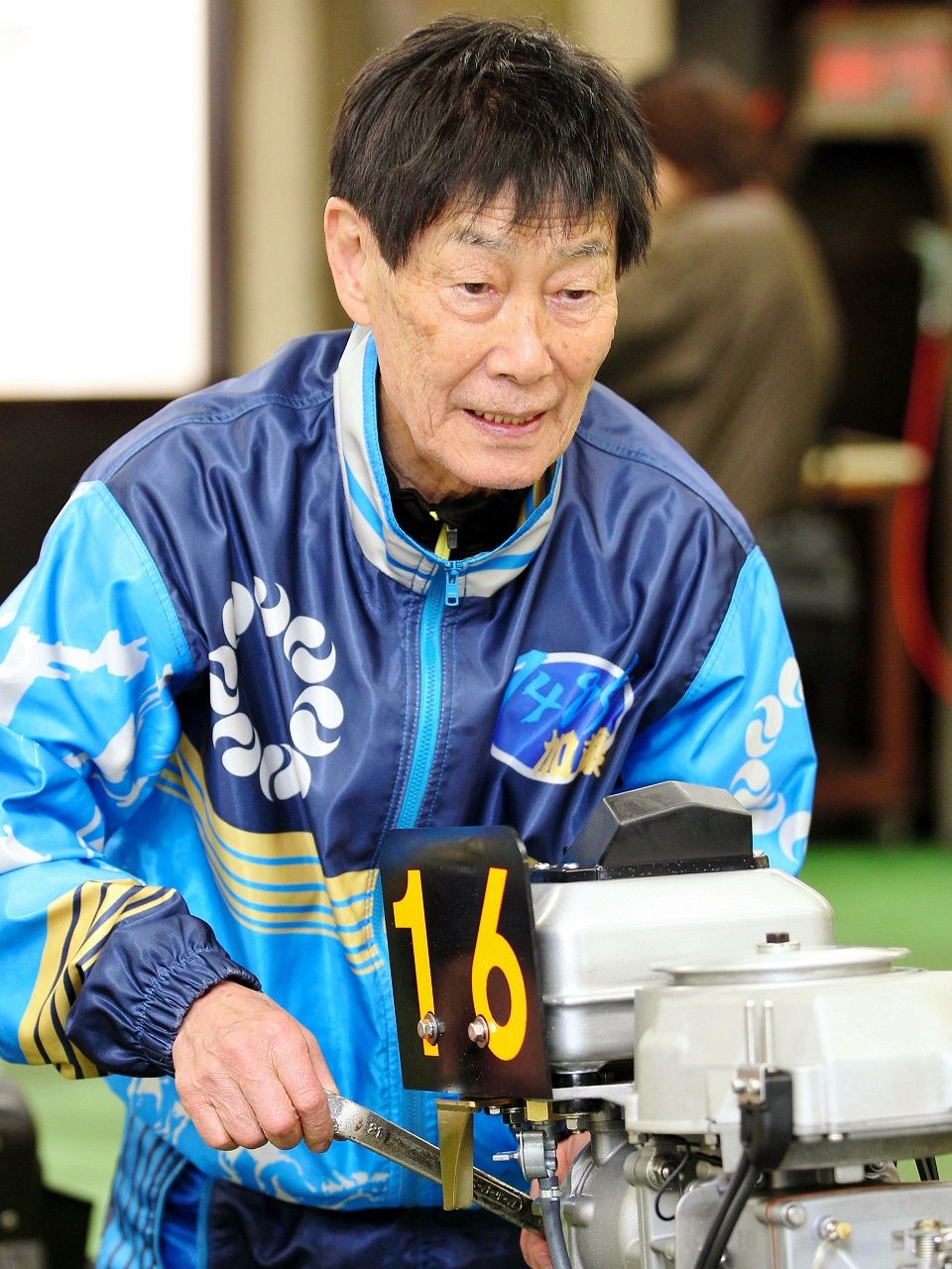 ボート】73歳の大レジェンド加藤峻二が引退！ : 「新吾捕物帳」三番