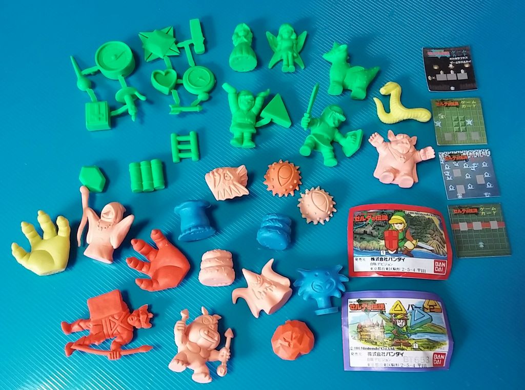 ゼルダの伝説 消しゴム ファミコン ガチャガチャ : トレジャー