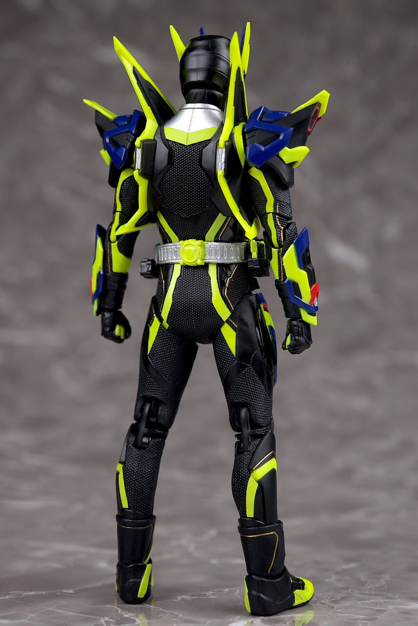 S.H.フィギュアーツ 仮面ライダーゼロワン シャイニングアサルト