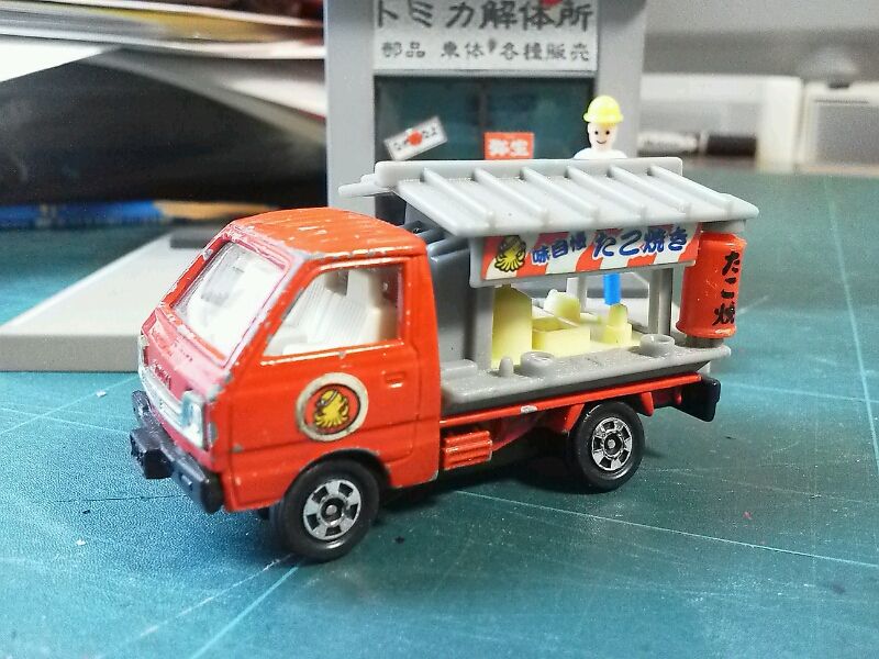 これが本命たこ焼き屋とラーメン屋 : トミカ解体所