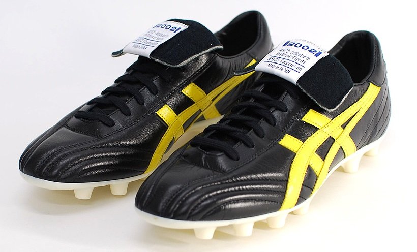 廃盤】アシックス2002 黒×黄のラスト在庫 : Kohei's BLOG サッカー