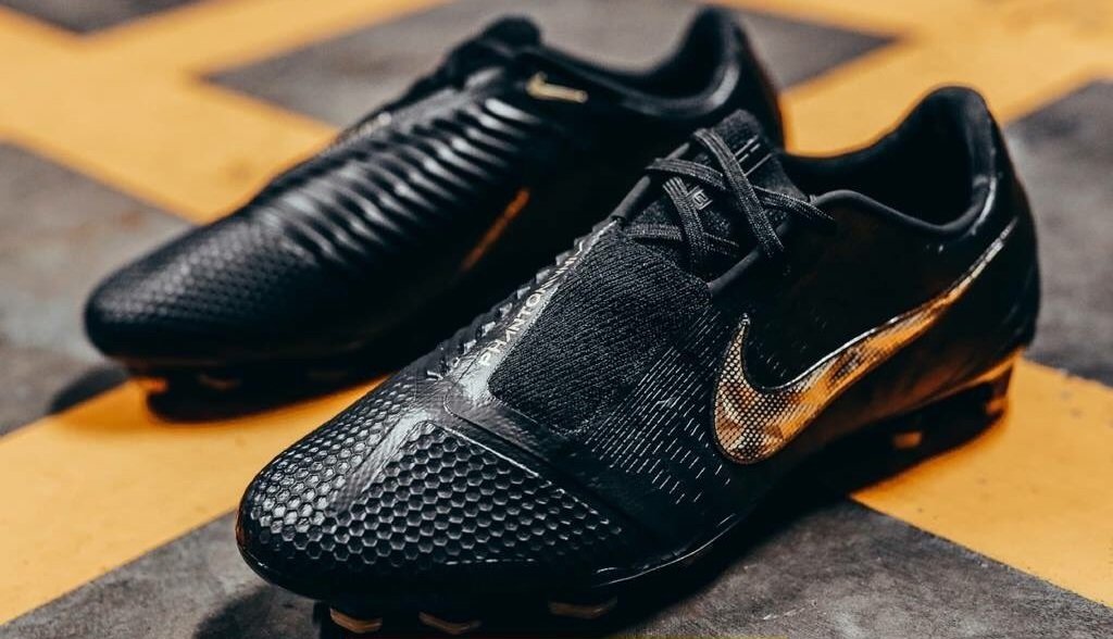 黒×金】 ナイキ ファントムヴェノム エリート FG Black Lux Pack 登場