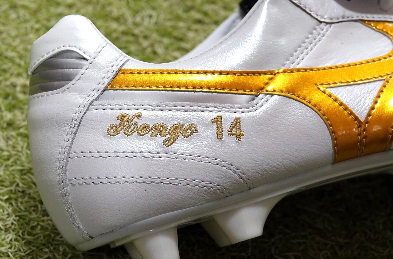 中村憲剛の直筆サイン入りモレリア2JAPANを分析！通常市販品との違いと