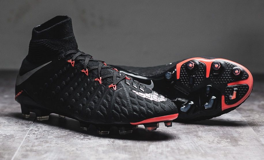 新色】 NIKE ハイパーヴェノムファントム3 Strike Night Black