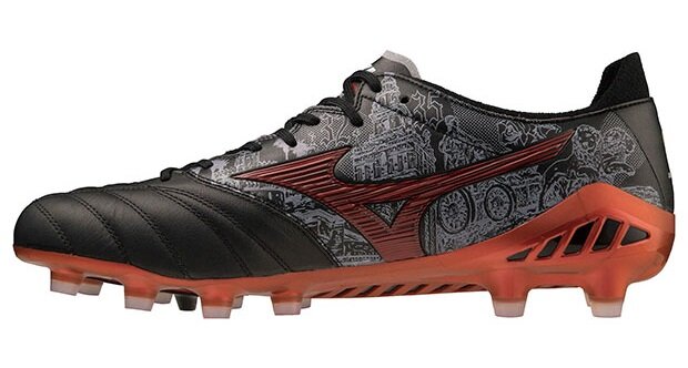 モレリアネオ3ベータ & ミズノアルファジャパンのセルヒオ・ラモス限定