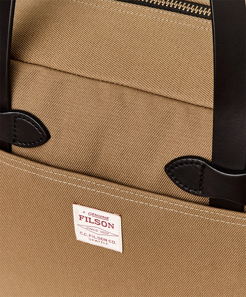 RUGGED TWILL TOTE BAG WITH ZIPPER(ONE Dark Tan/ダークタン): FILSON