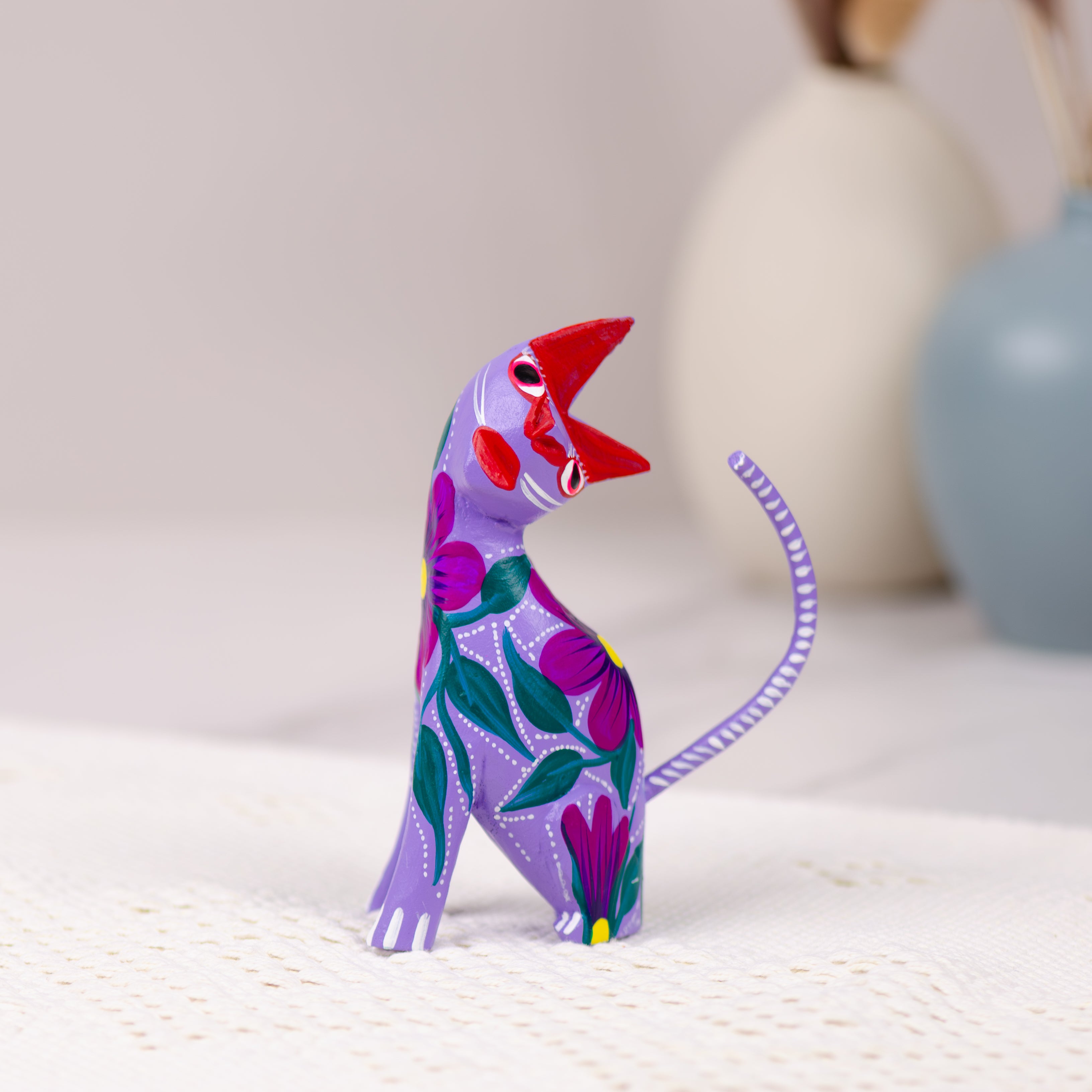 Hand Painted Neck Side Bend Cat | Lolo Mexican Mercadito