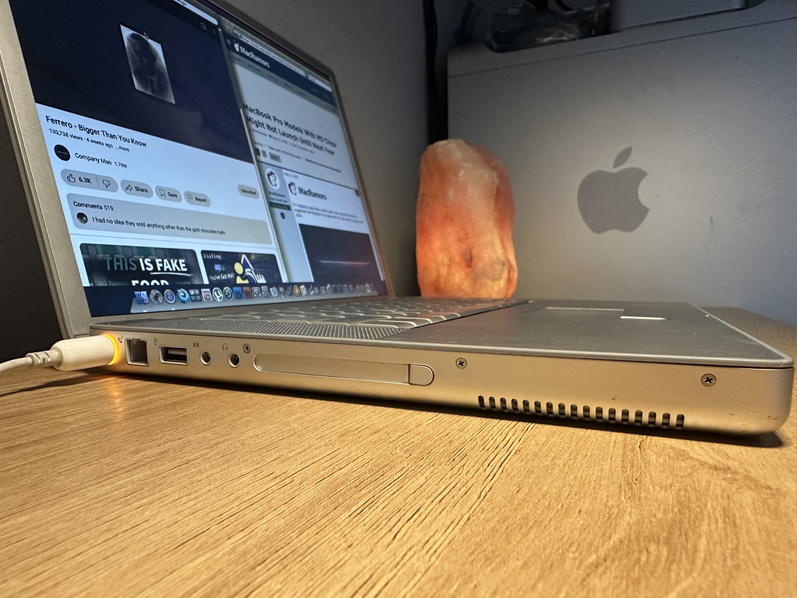 Picturing a Late 2005 15-Inch Hi-Res PowerBook G4 - Low End MacLow