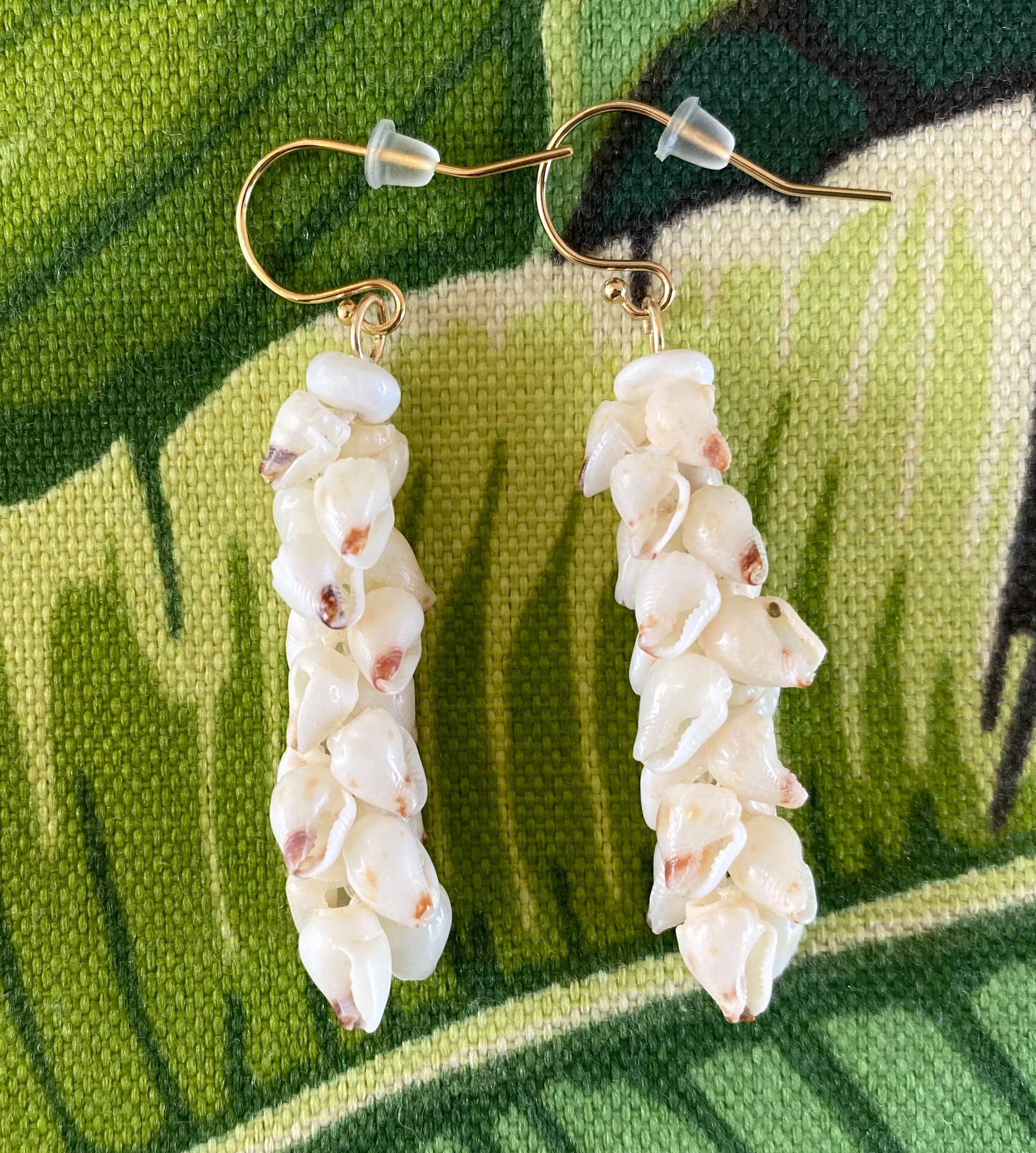 ニイハウシェル ピアス/モミホワイト – MANOA.