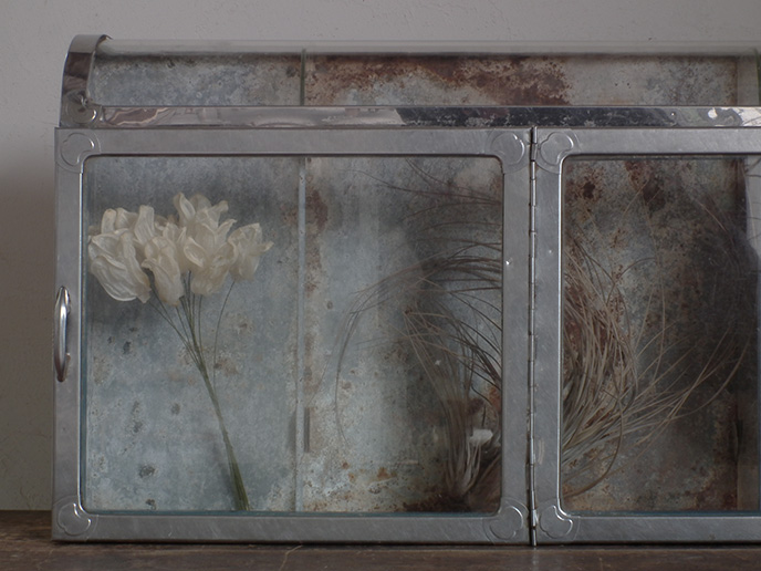 E01762 昭和レトロ 駄菓子屋 ブリキとガラスのショーケース | MANSIKKA