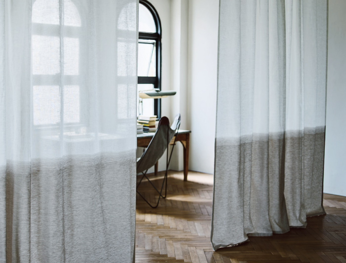 フジエテキスタイル | 新作カーテン 「アカリ」 - Maito Design Works
