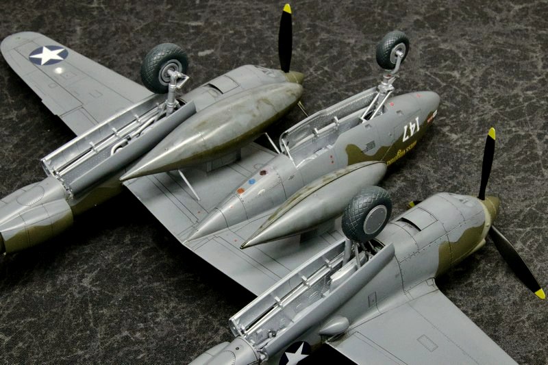 1/48 ロッキード P-38 F/G ライトニング 完成品｜艦船模型の販売する