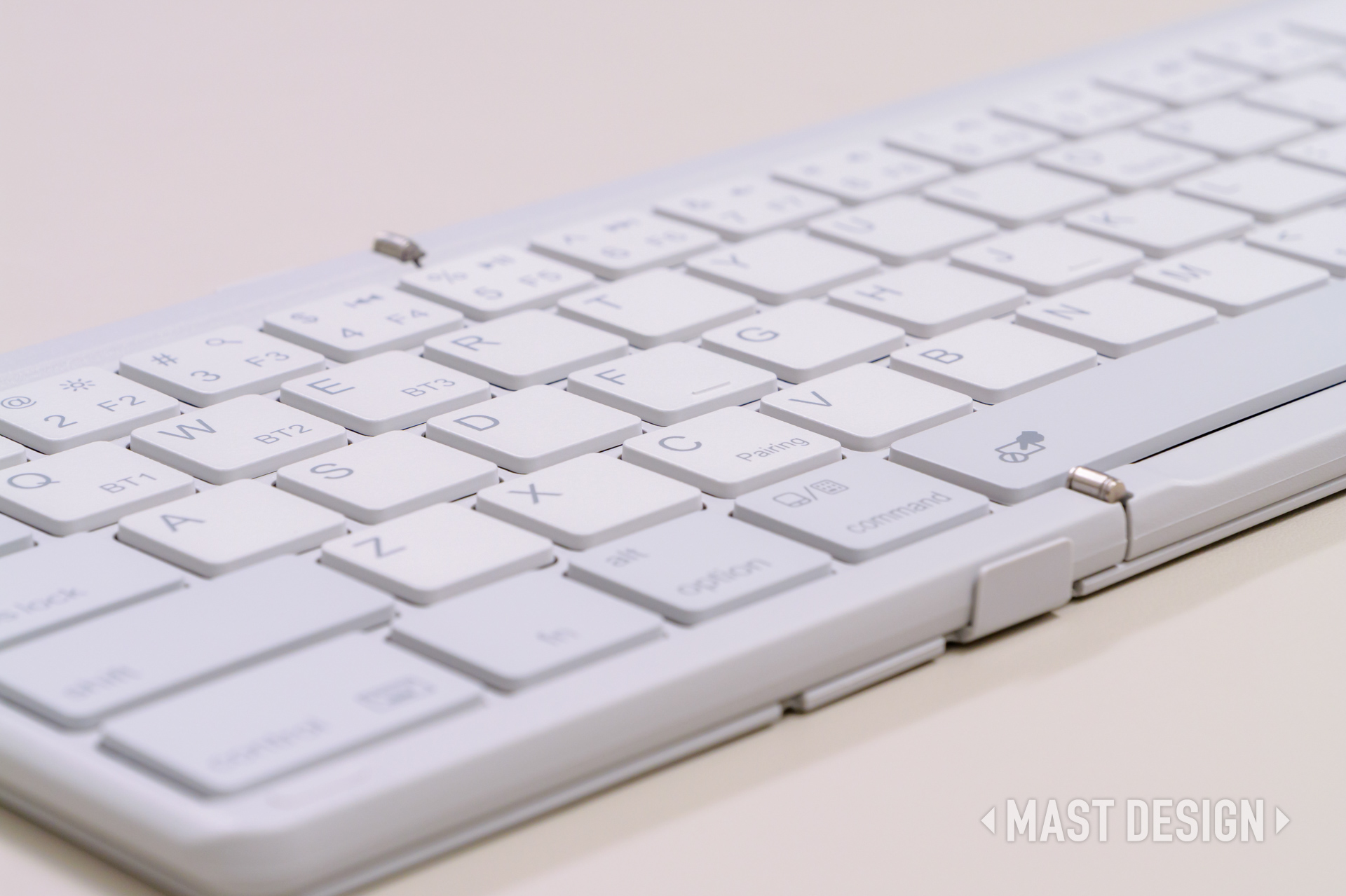 持ち運び最強の折りたたみキーボード「NILLKIN Cube Pocket」レビュー