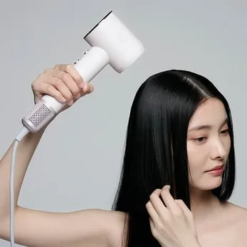 Master Moist 公式サイト | スキンケア発想の高保水ドライヤー