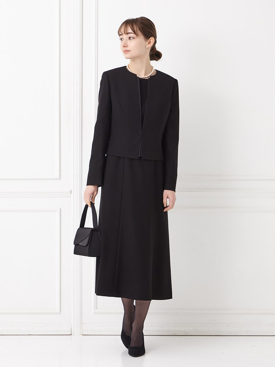 喪服・礼服】セミロング丈ブラックフォーマルアンサンブル（サテン