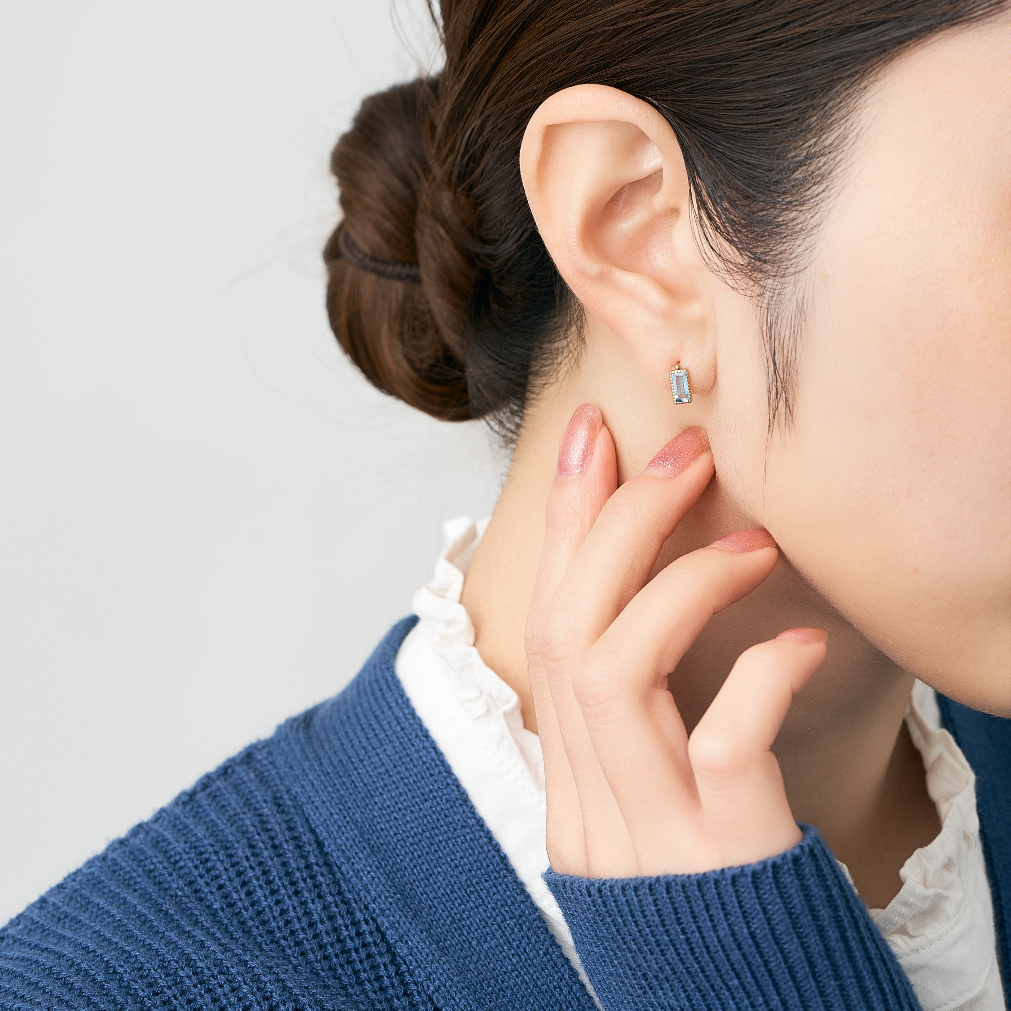 K10 つや消し スクエア ピアス（ブルートパーズ）- me.（エムイードット）