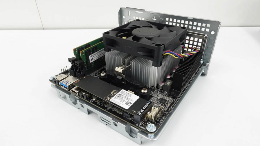 ASRockのAMD AM4ミニPCベアボーンキットにRenoir対応モデル「DeskMini