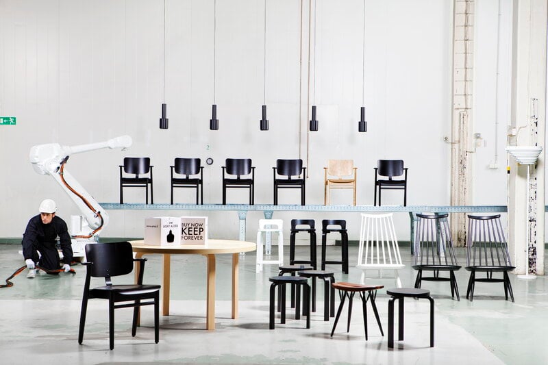 Artek Aalto high chair K65, black | Finnish Design Shop