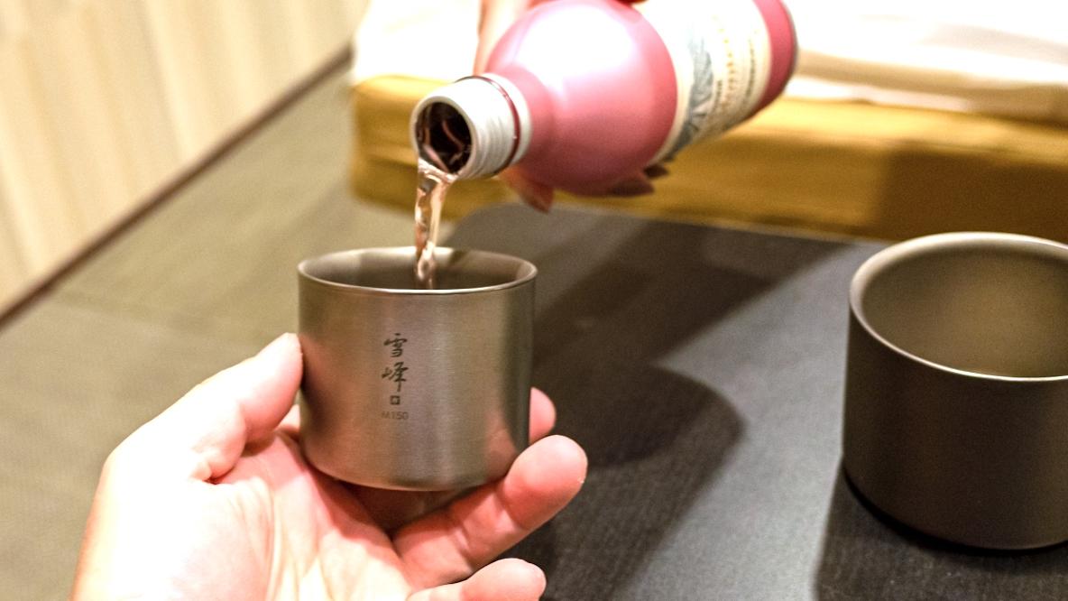 スノーピークの「雪峰」で熱いものは熱く、冷たいものは冷たく。晩酌や