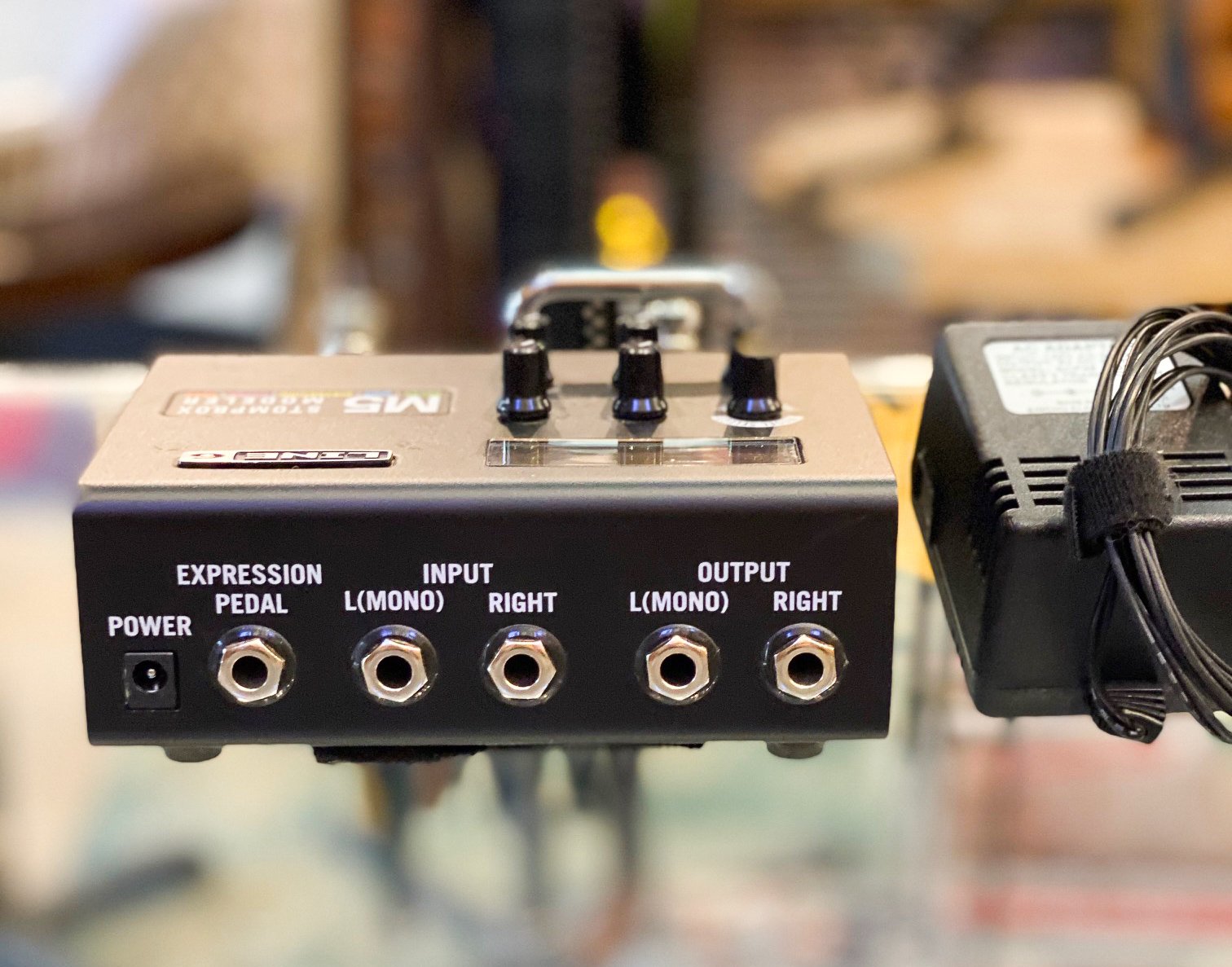 Line 6 M5 Stompbox Modeler pedal - w/power supply and manual