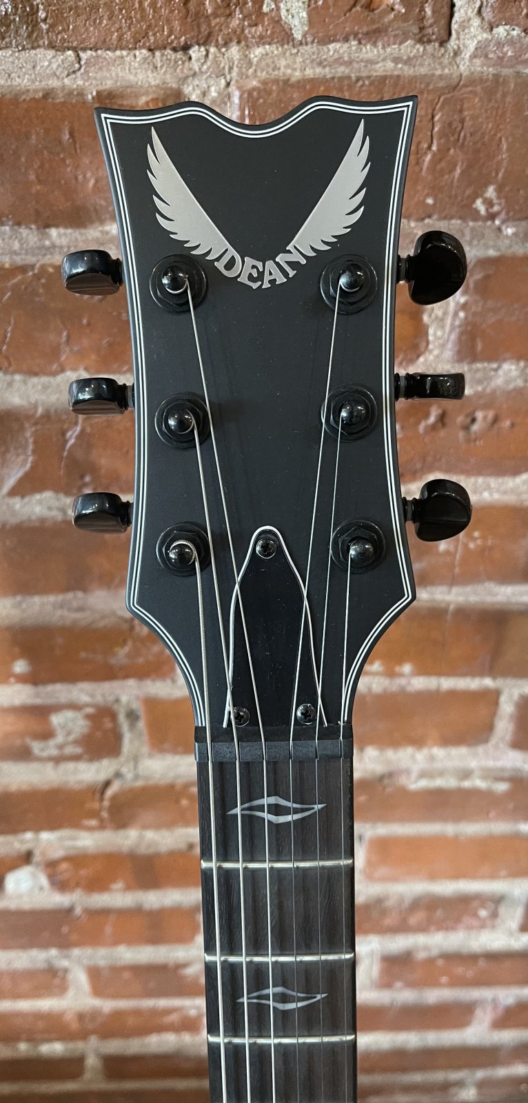 Dean Thoroughbred Select Fluence Black Satin