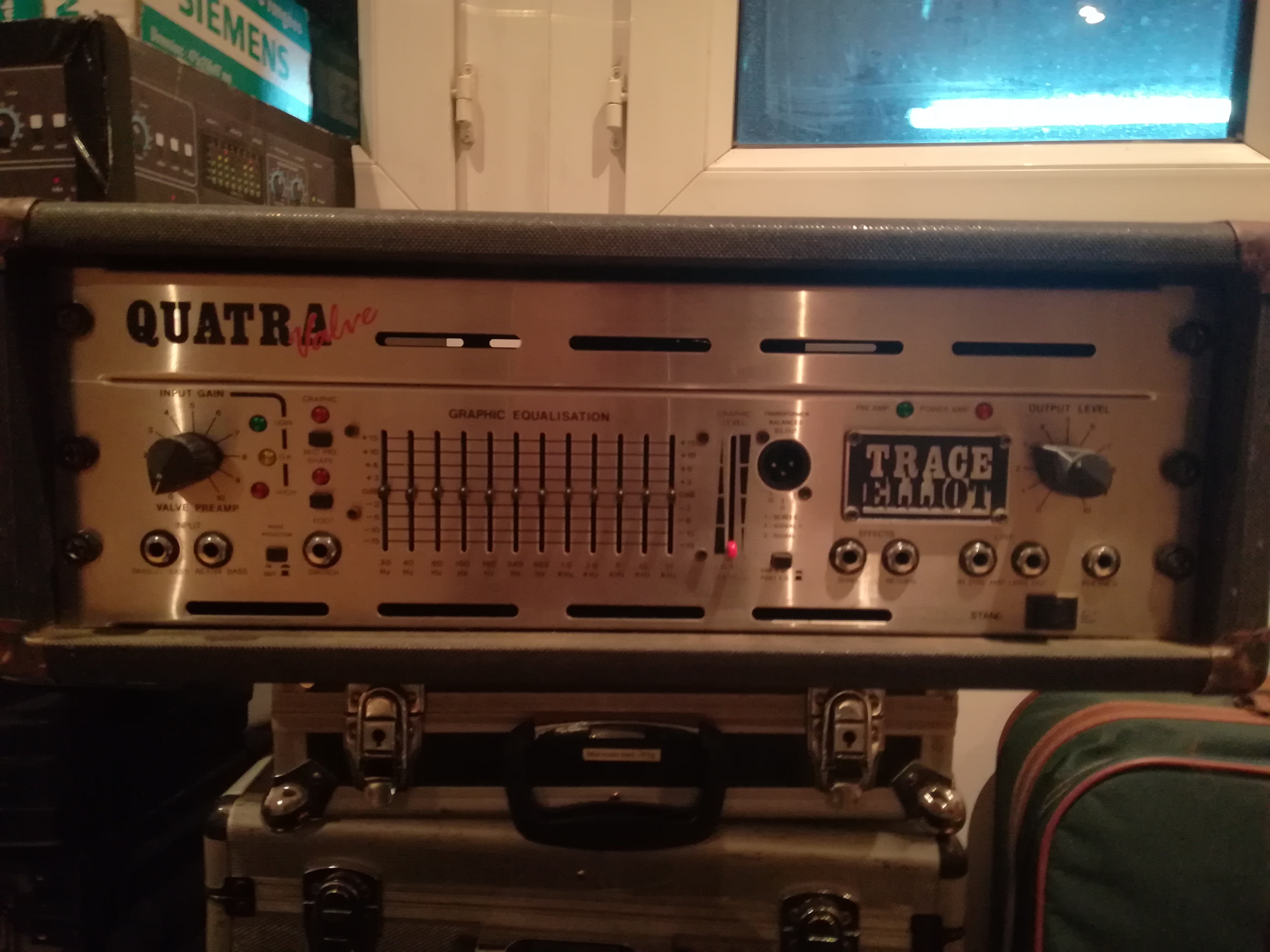 Quatra Valve - Trace Elliot Quatra Valve - Audiofanzine