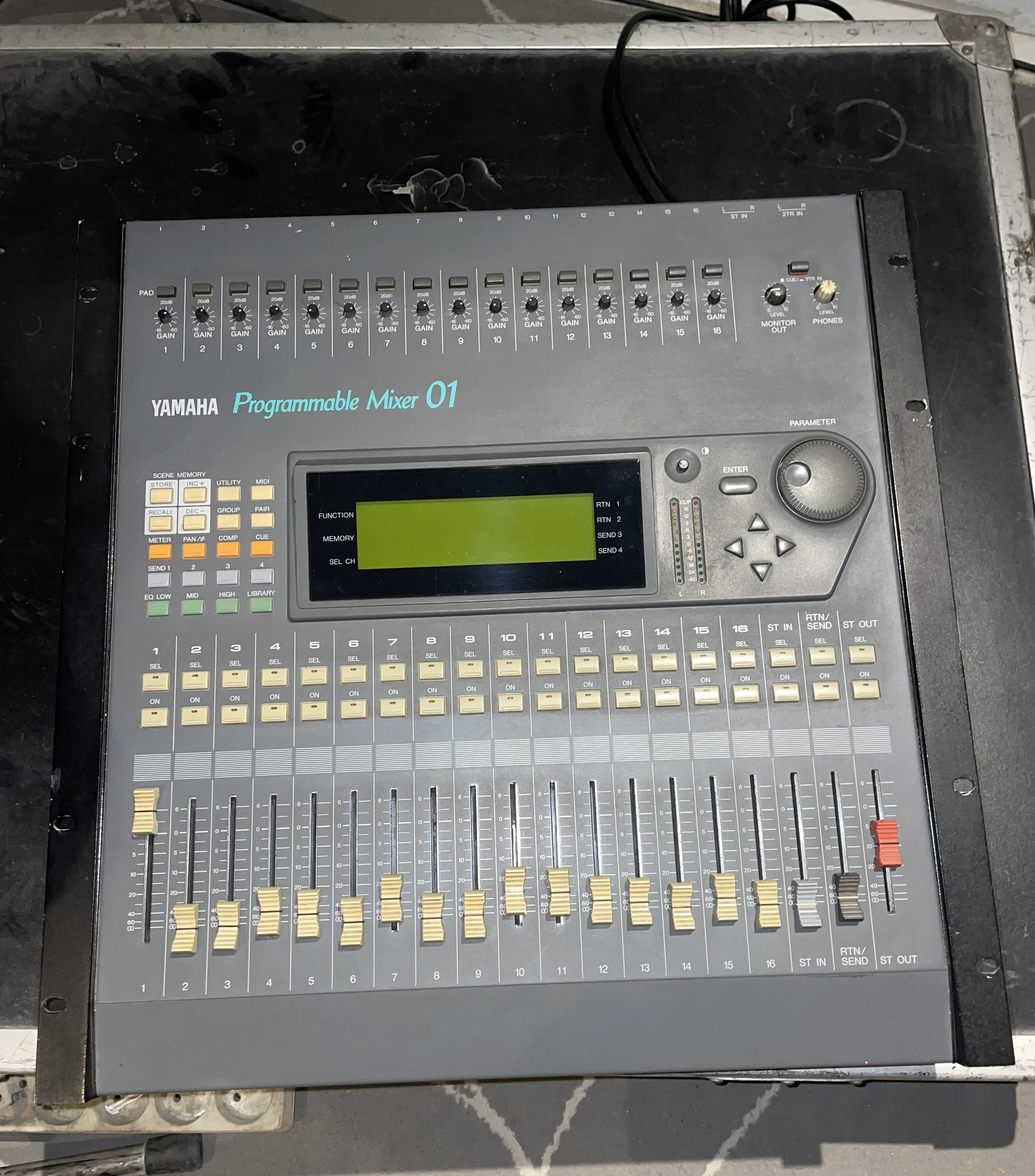 Promix 01 - Yamaha Promix 01 - Audiofanzine