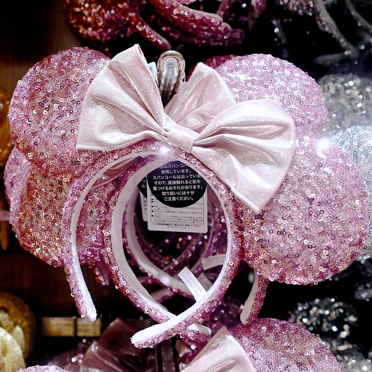 スパンコールにくすみピンクが登場！東京ディズニーランド ミニー
