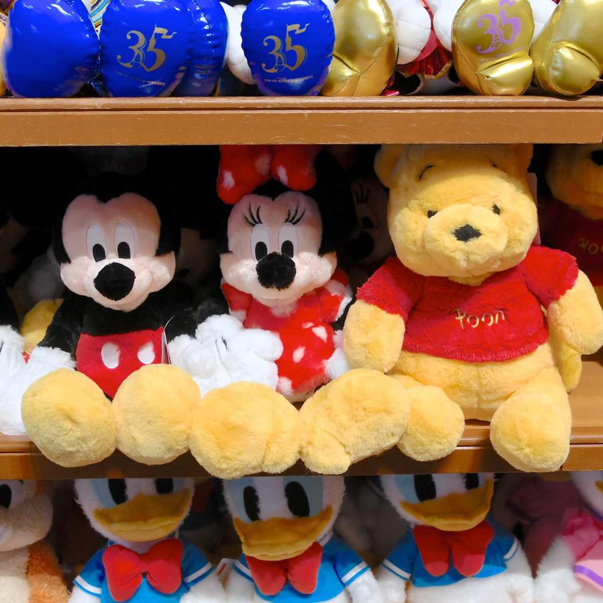 ふわふわ抱き心地のミッキー、ミニー、プーさんぬいぐるみ！東京