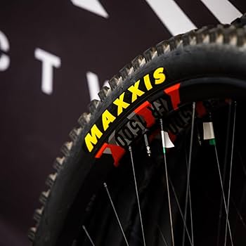 Amazon.com : MAXXIS DTH - 26x2.15 | Single Compound | Grooved